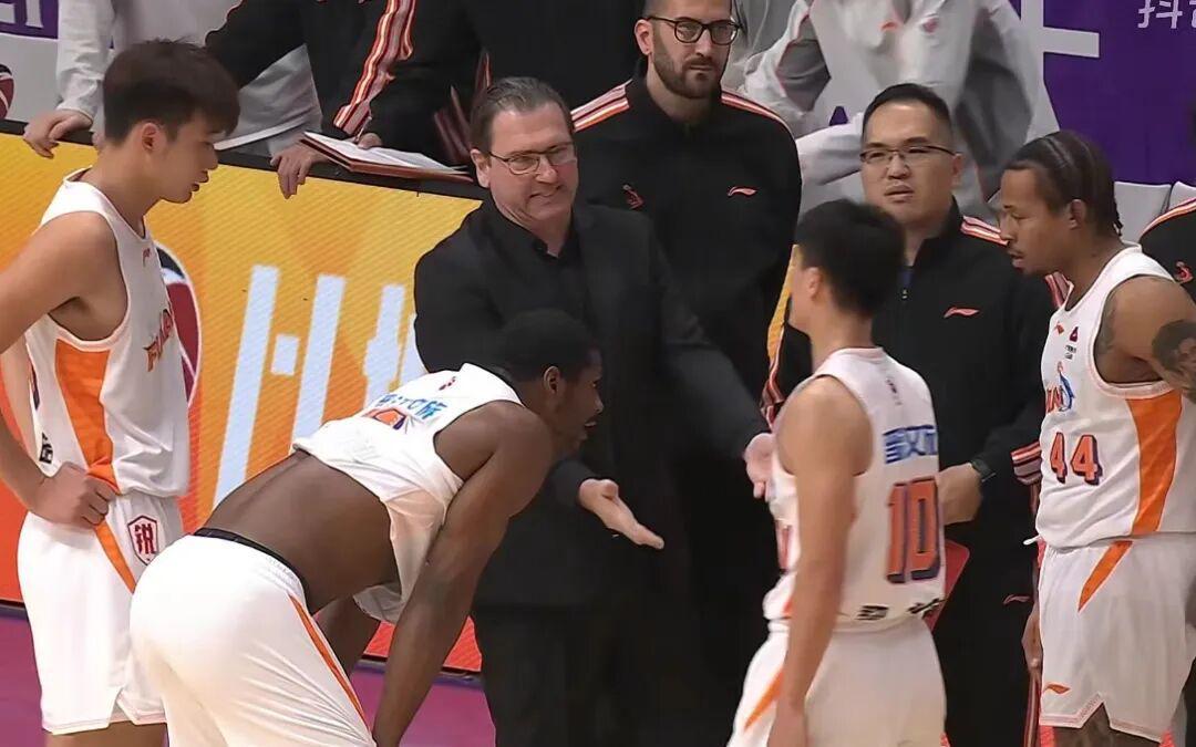 kaiyun-廖三宁三分球绝杀，北控男篮3分险胜 朱松玮27分曽凌铉三分球9中9