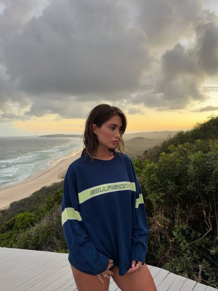 点赞成人网红引争议，内马尔辩称：是误触，我从来不给女性点赞